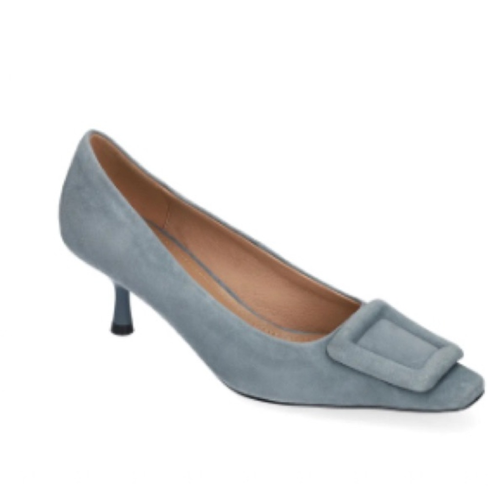 Bibi Lou
Poznan Buckle
Pump with Square Buckle